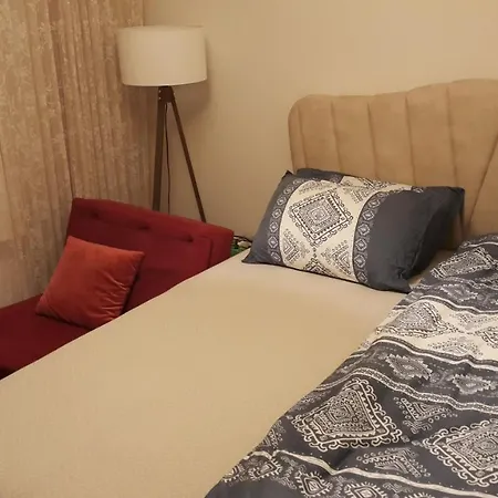Private Bed & Breakfast *
